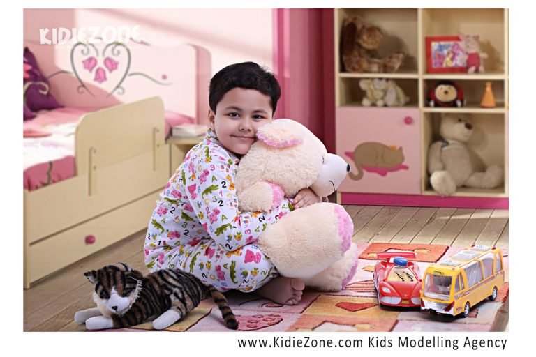 Read more about the article Become Your Baby A Professional Model With Modeling Agencies For Kids